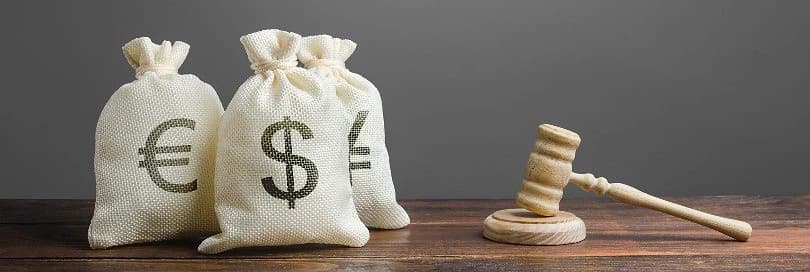 If the debtor is not liable to pay the customs debt, must the guarantor pay it?