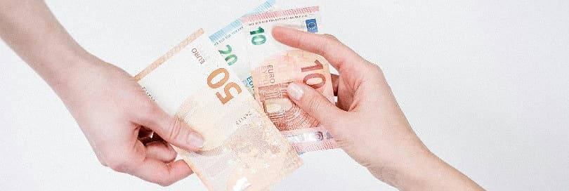 Buying commission: should it or should it not be included in the customs value?