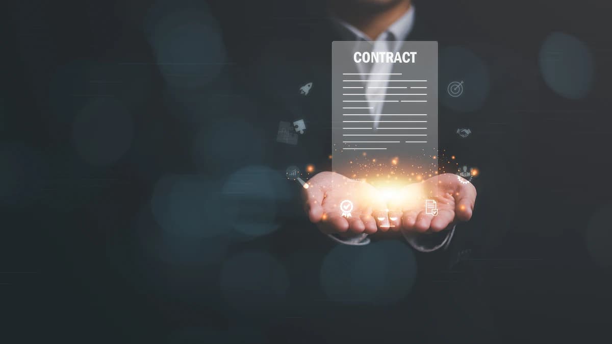 Customs law and international trade contracts
