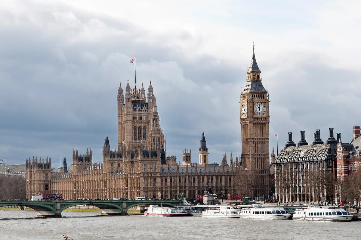 Mastering UK legislation: a structured guide to law in action